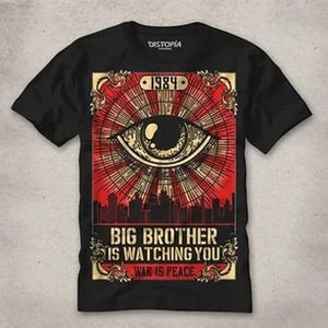 Playera Distopía Diseño Big Brother. Manga Corta Cuello Redondo Color Negro / Talla L