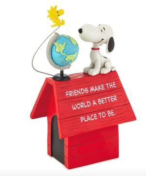 Peanuts Snoopy and Woodstock Friends Make the World Better Figurine